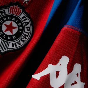 FC Partizan Dres teget-bordo gostujuci